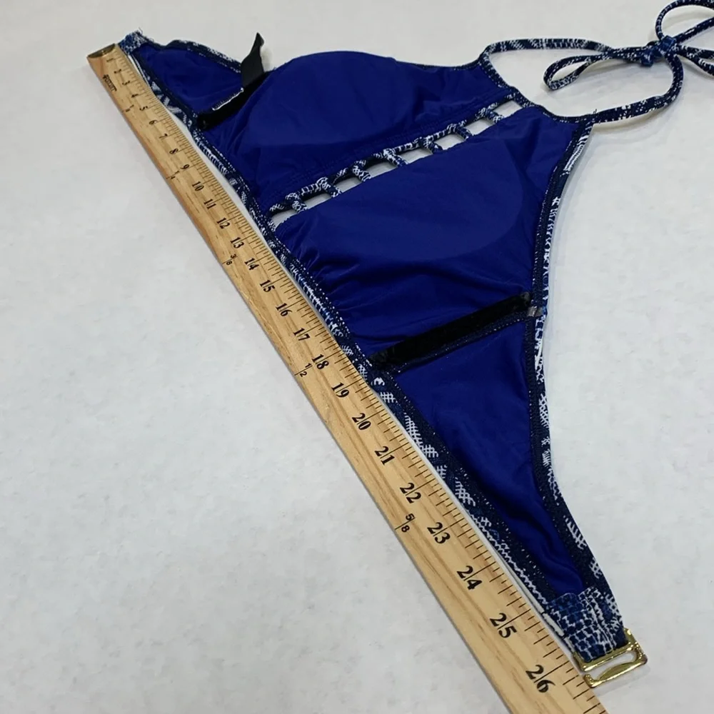 La Blanca Halter Bikini Top Size 6 Indigo Geometric Aztec Padded Peekaboo Front